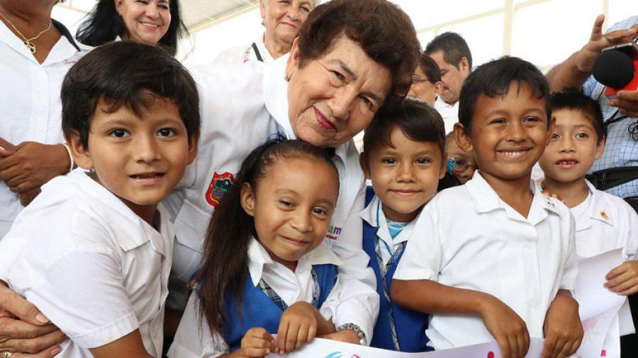 Otorgan becas a más de 400 Niños y Jóvenes en Tampico