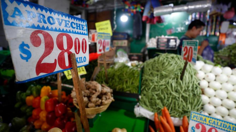 Inflación en México acelera más de lo esperado, repunta a 4.76%