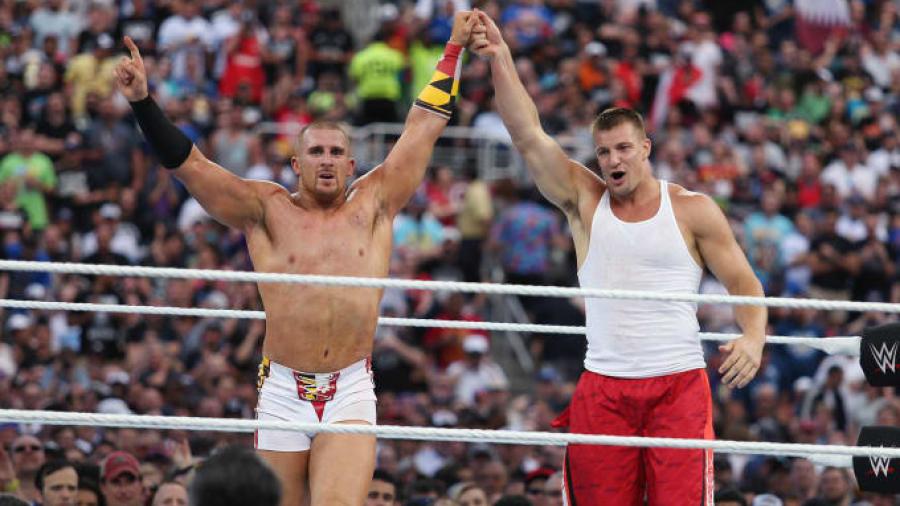 Rob Gronkowski, ¿ahora en la WWE?