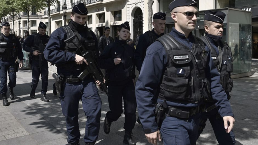 Hiere Yihadista  a 2 policías en Francia