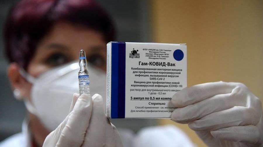 Rusos comienzan tercera fase de ensayos clínicos de Sputnik Light, vacuna contra el COVID-19 de una sola dosis