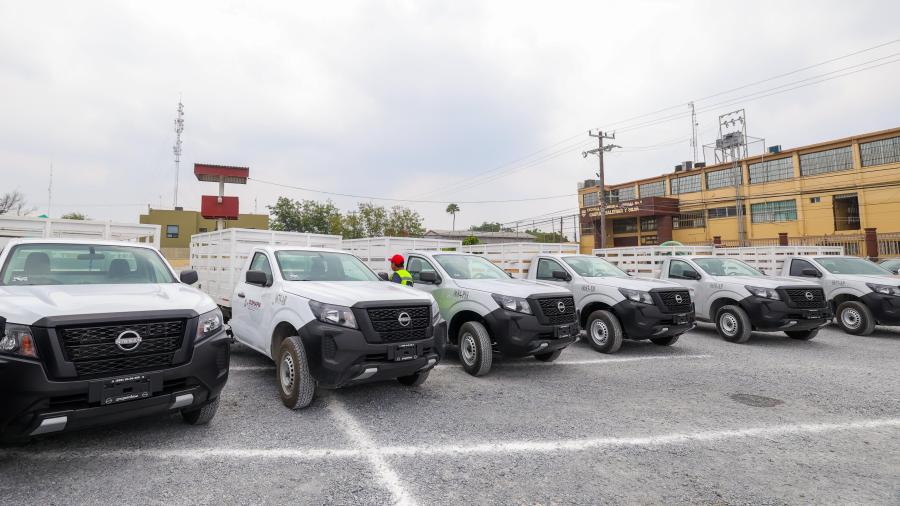 Entregó Carlos Peña Ortiz 10 unidades móviles a la COMAPA