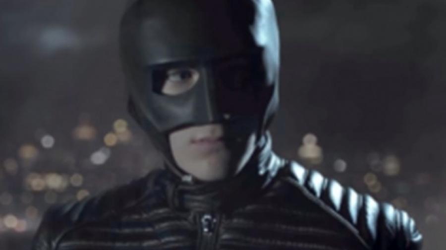 Bruce Wayne viste su primer traje de Batman en “Gotham”