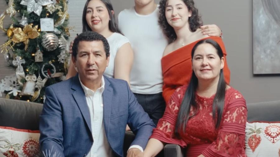 Que la Navidad sea motivo de felicidad y unión familiar, desean Mario López y Marsella Huerta a matamorenses