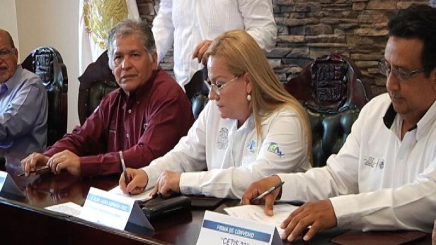 Firman convenio de colaboraci&oacute;n escuelas y municipio