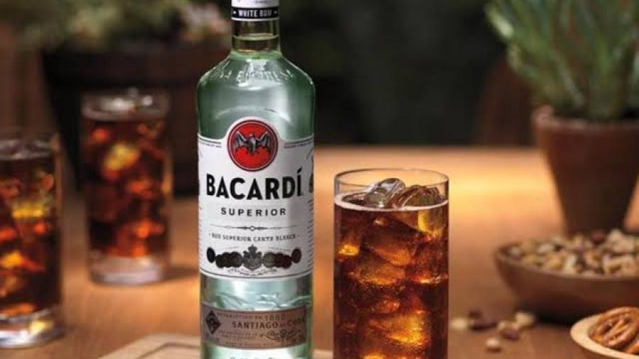 Bacardí pausa producción de ron y empieza a producir antibacterial
