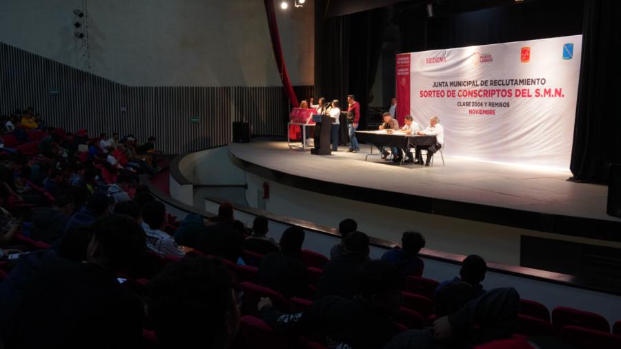 Realiza Gobierno Municipal sorteo de conscriptos del Servicio Militar Nacional: 768 jóvenes participan en el evento cívico