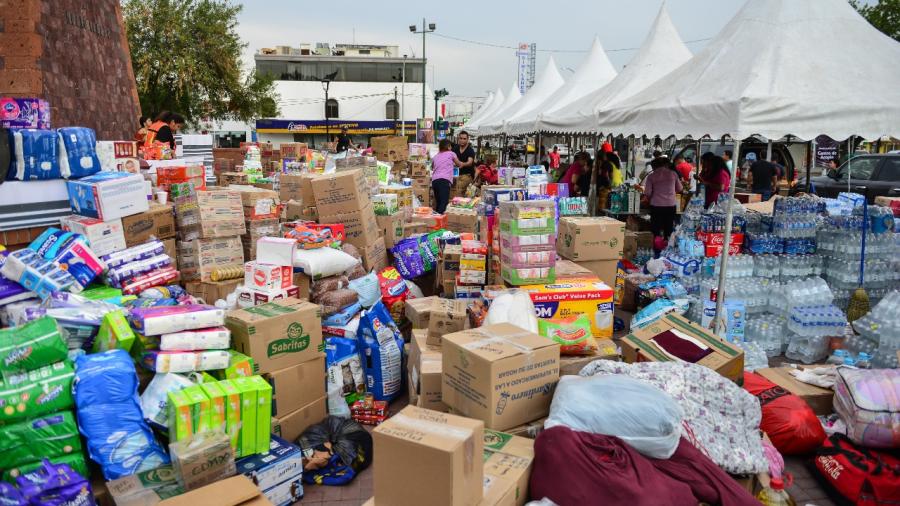 Demuestra neolaredenses su generosidad con damnificados