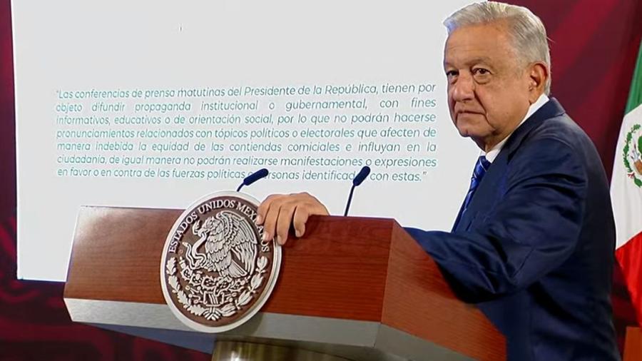 Acatará AMLO orden del INE para eliminar posdata de Mañanera