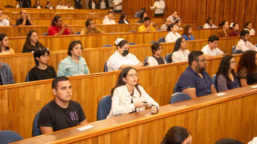 Apoya UAT superación escolar de hijos del personal docente sindicalizado