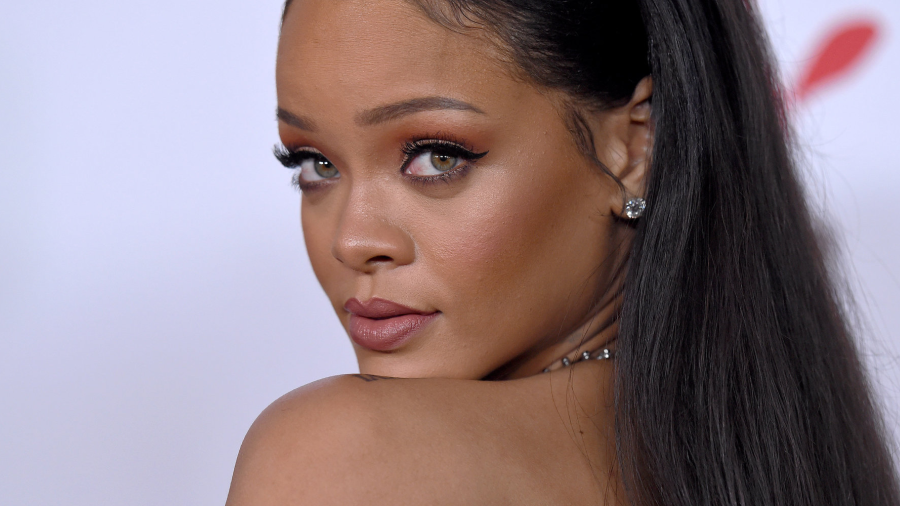 Rihanna quiere regresar a su virginidad