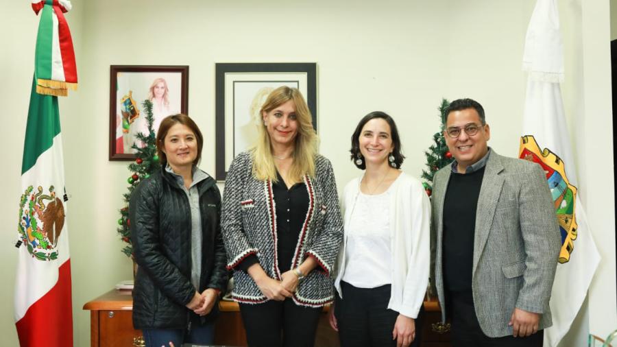 Congresistas de Washington visitan a la alcaldesa Maki Ortiz