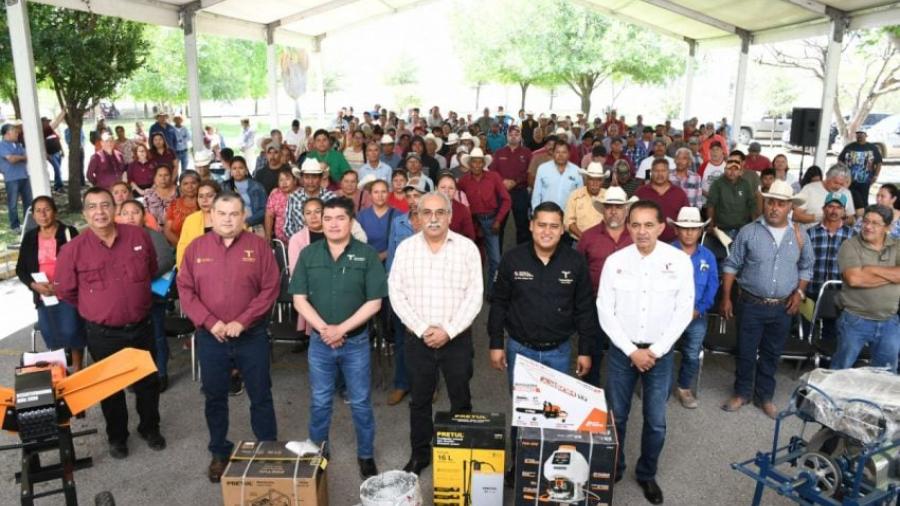 Impulsa Gobierno de Tamaulipas al campo con entrega de implementos agrícolas