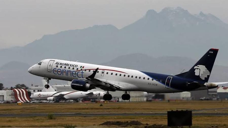 Avión de Aeroméxico aterriza de emergencia por humo en cabina; iba de CDMX a Reynosa