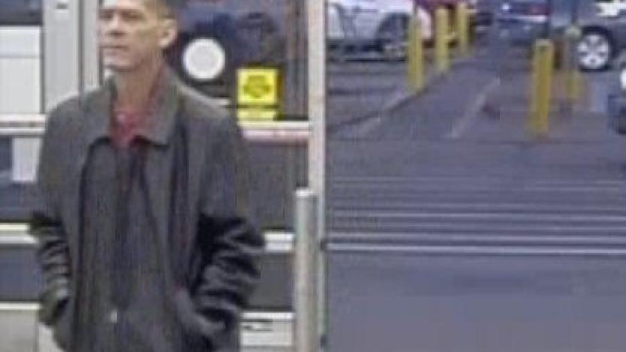 Buscan a responsable de tiroteo en Walmart en Colorado