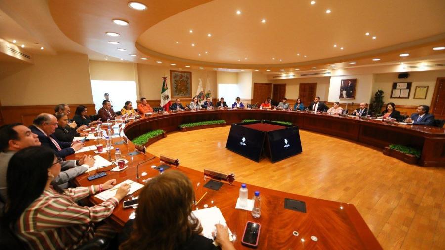 Reconocerá Ayuntamiento trayectoria de empresario neolaredense