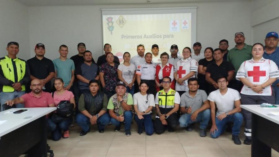 Con capacitación, Tránsito Estatal y Cruz Roja previenen accidentes en motociclistas