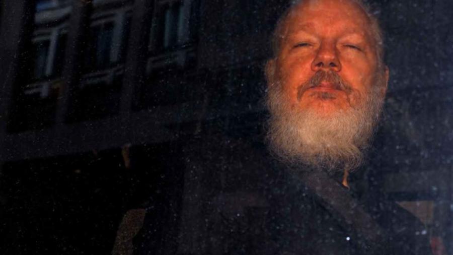Assange reclama presión de EU para extradición