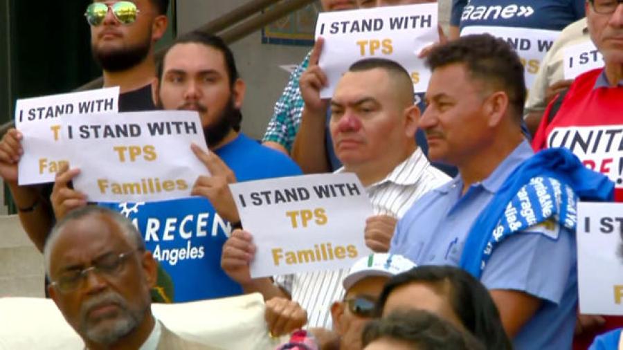 Juez impide que el Gobierno de Trump retire TPS a cuatro países