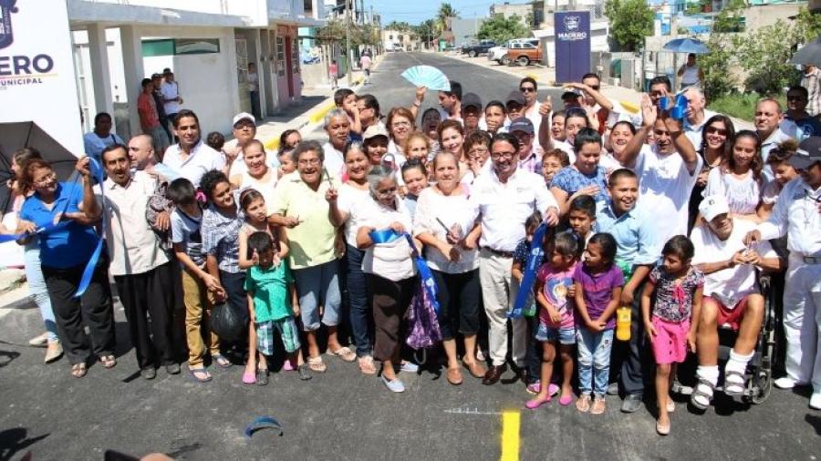 Cumple Ayuntamiento con obras a los habitantes de Miramápolis