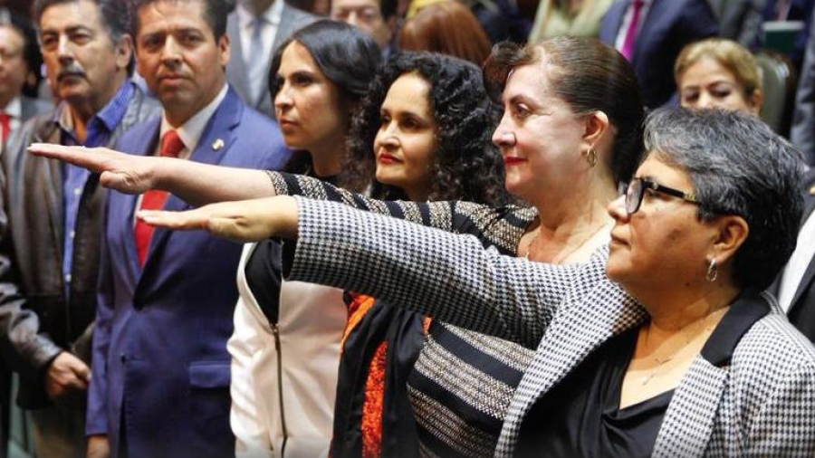 Ratifican a Raquel Buenrostro como jefa del SAT