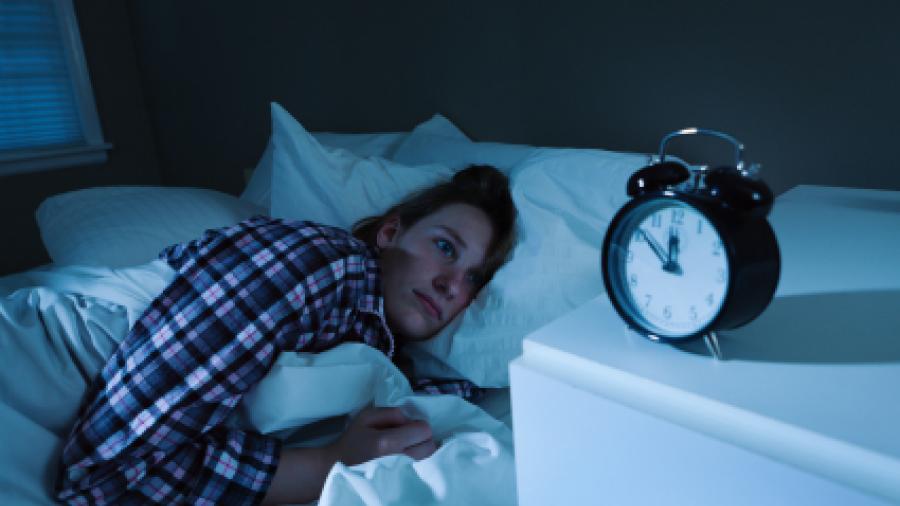 Dormir poco podría causar cáncer