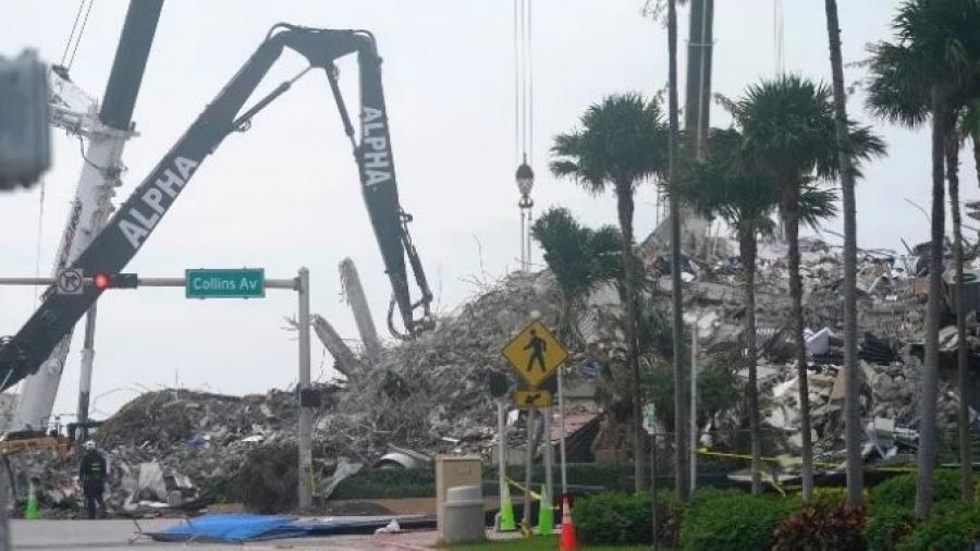 Complica tormenta “Elsa” búsqueda de víctimas del derrumbe en Miami
