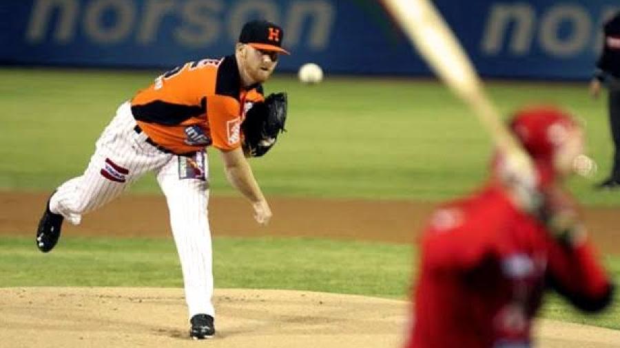 Naranjeros blanquea 4-0 a Charros
