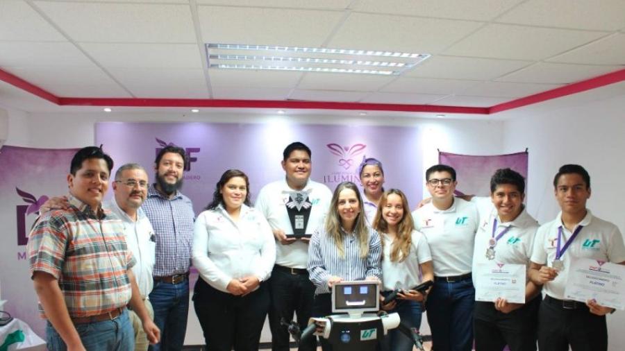 Presentan estudiantes de la UT Altamira proyectos innovadores al DIF Madero