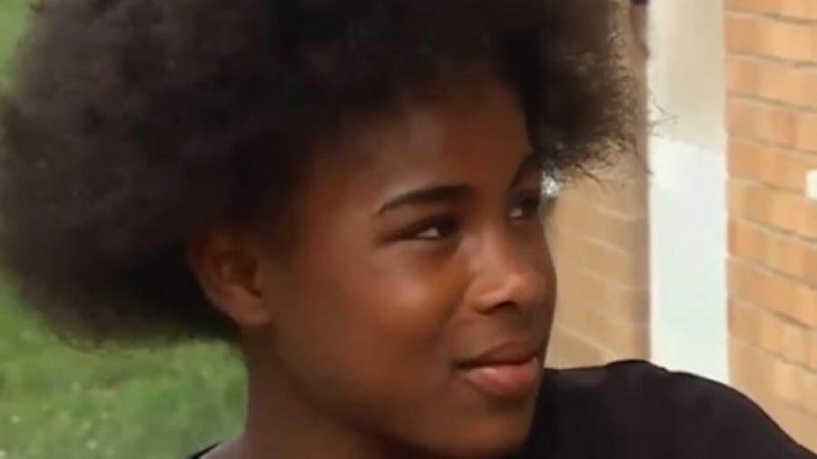 Niña es sometida con pistola de electrochoques por robo