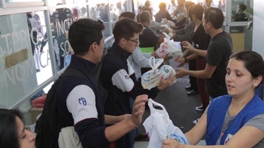 Destaca Osorio Chong labor de voluntarios en emergencia por sismo