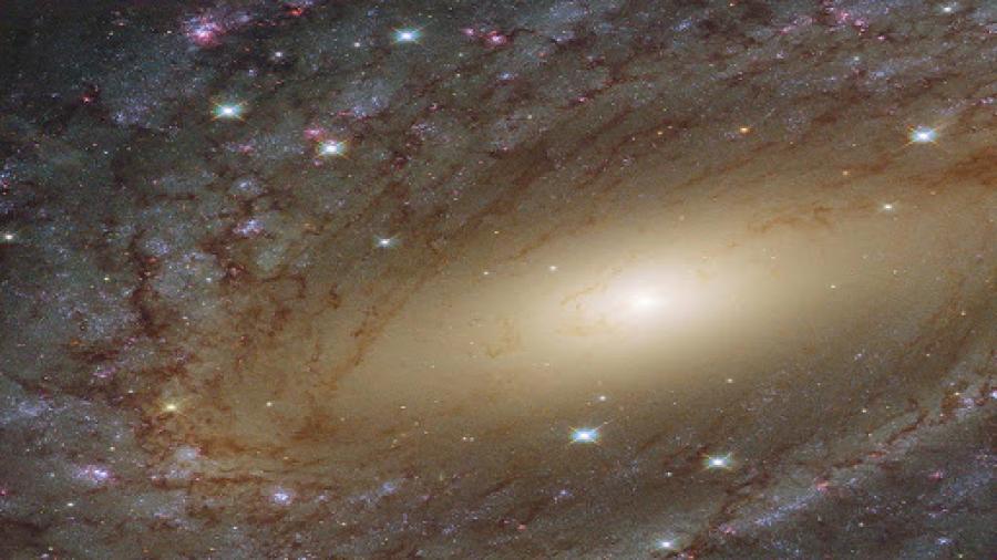 Hubble captura imagen de la galaxia espiral NGC 6744