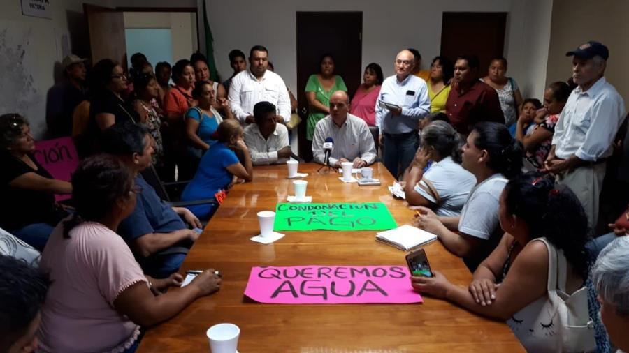 Continúan protestas contra COMAPA