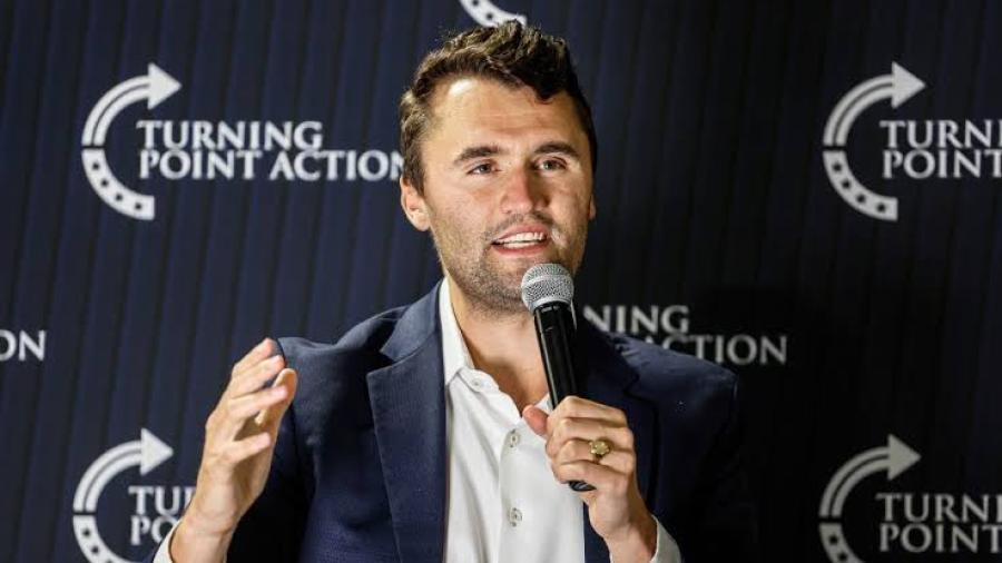 Muere Charlie Kirk tras ataque durante conferencia en universidad de Utah
