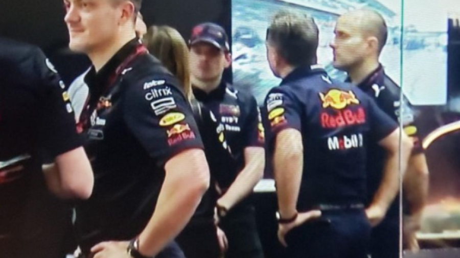 Se lleva Max Verstappen fuerte regaño por desobedecer a Red Bull y no dejar pasar a ‘Checo’ Pérez 