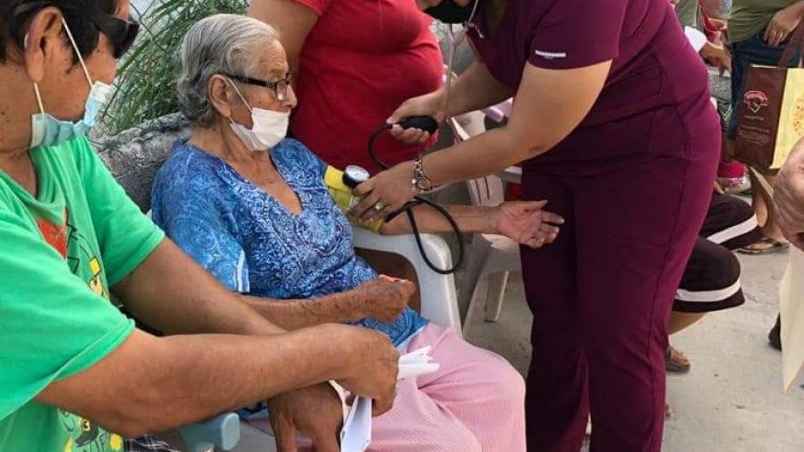 Velan DIF-Reynosa y Municipio por salud de sus abuelitos
