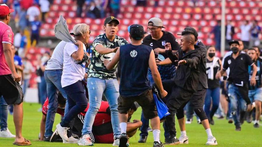 Continuarán las barras, vetado el Corregidora 1 año. Conoce todas las sanciones de la LIGA MX tras violencia en el Gallos-Atlas