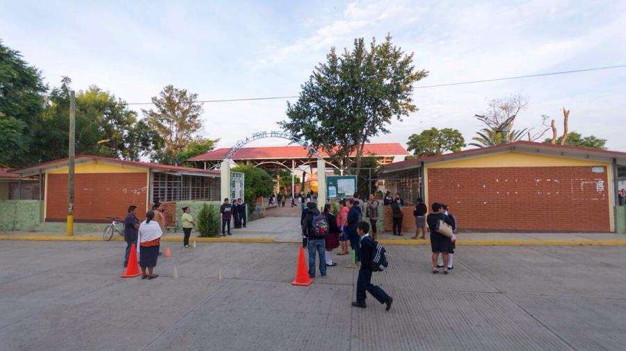 Reinician clases mayor&iacute;a de escuelas en Oaxaca