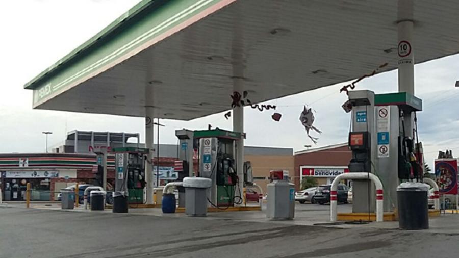 Bajan un centavo a precio de gasolina y diésel se mantiene