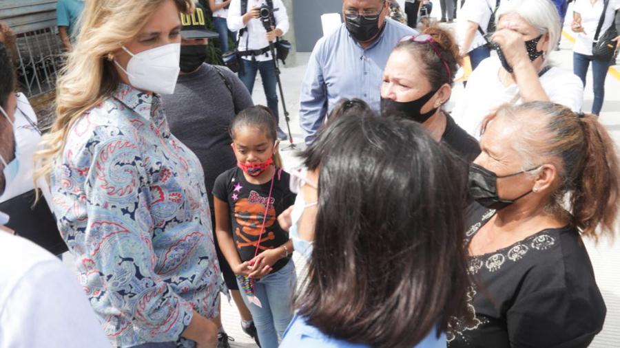 Inauguró la Alcaldesa Maki Ortiz calle en Ferrocarril Centro 