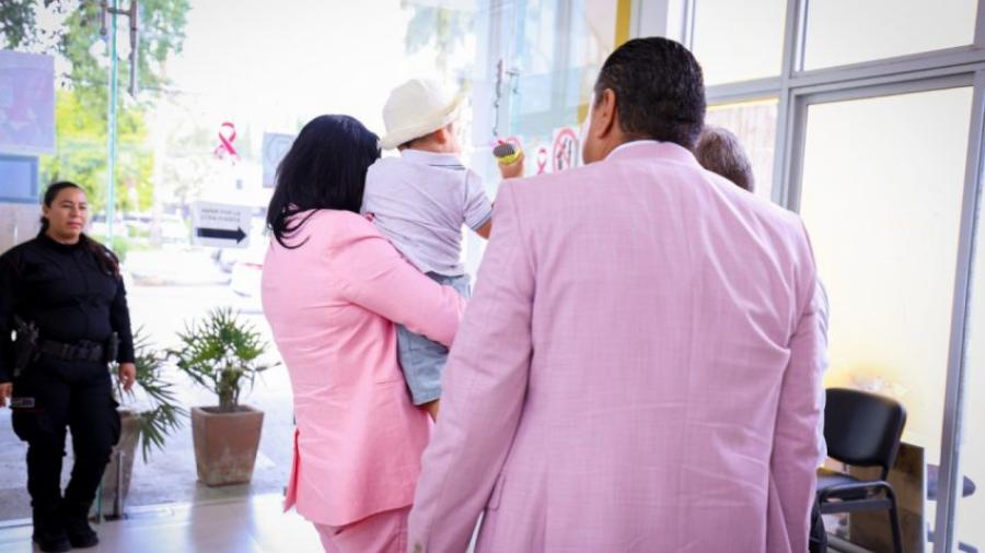 Formaliza DIF Tamaulipas adopción y brinda nuevo hogar a un niño