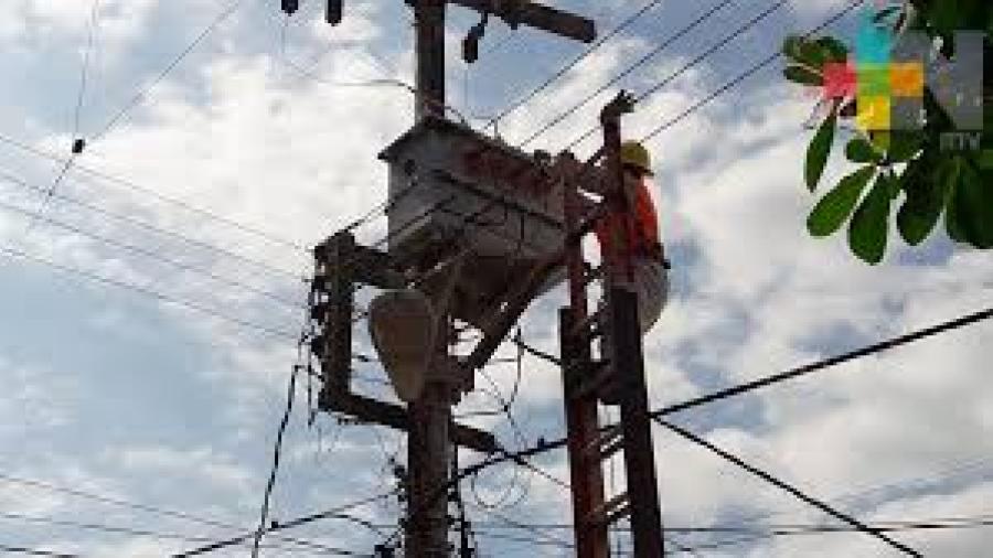 Continúan los apagones en red eléctrica en Matamoros.