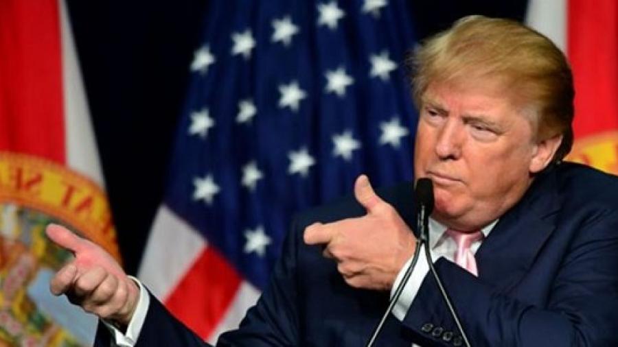 Trump solicita deportaciones extrajudiciales debido a la "invasión de inmigrantes"