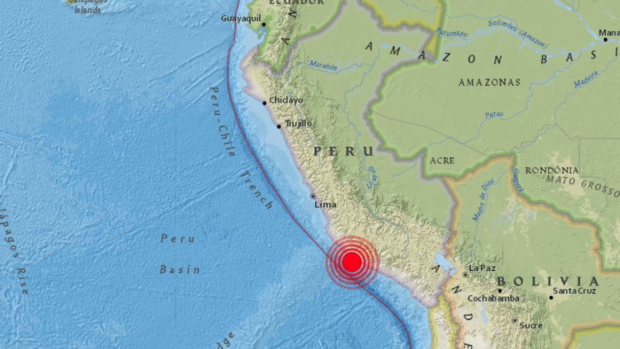 Dos muerto y 65 heridos tras sismo en Perú