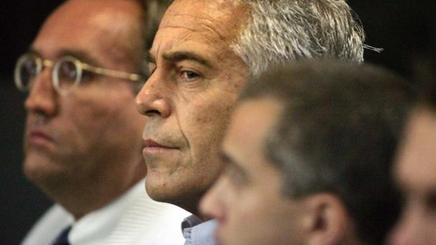 Jeffrey Epstein, arrestado por cargos de tráfico sexual