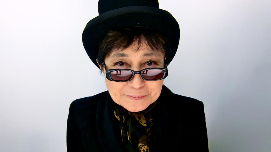 Hoy celebra Yoko Ono su cumpleaños 87