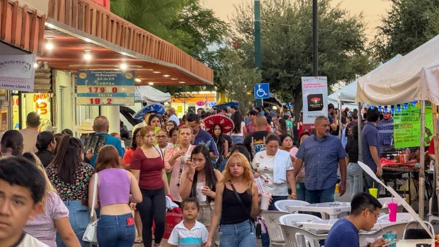 Viven familias de Nuevo Laredo fiesta en el centro histórico con ‘Guerrereada 2025’ 