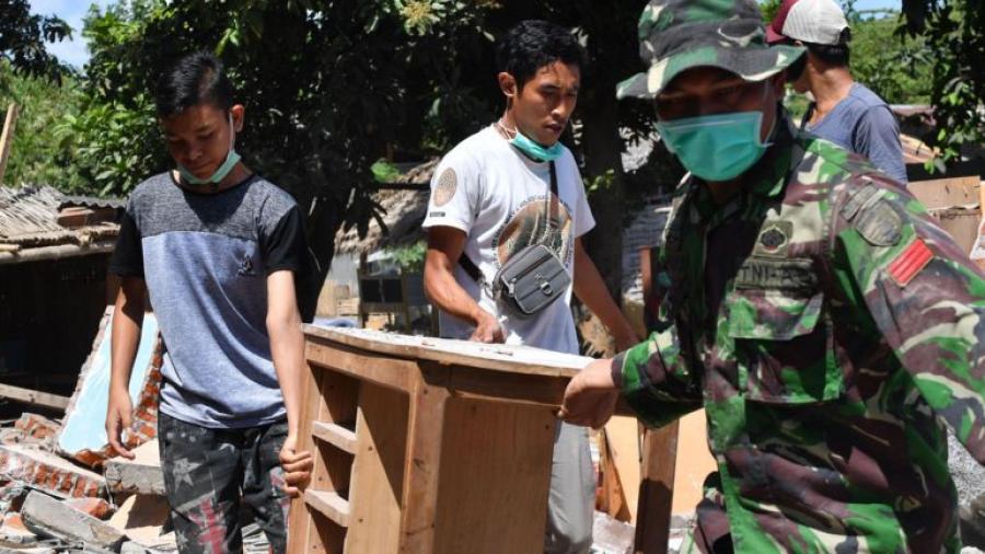 Se eleva a 436 la cifra de muertos tras sismo en Indonesia 