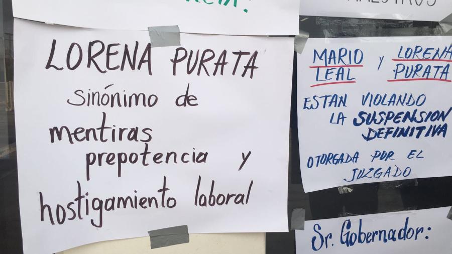 Explotan maestros en contra de Lorena Purata 
