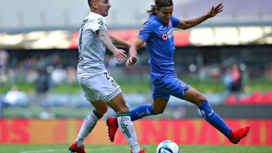Santos Laguna vence 2-1 a Cruz Azul